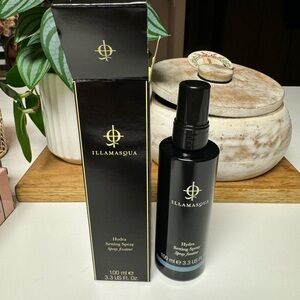 Illamasqua Hydra Setting Spray